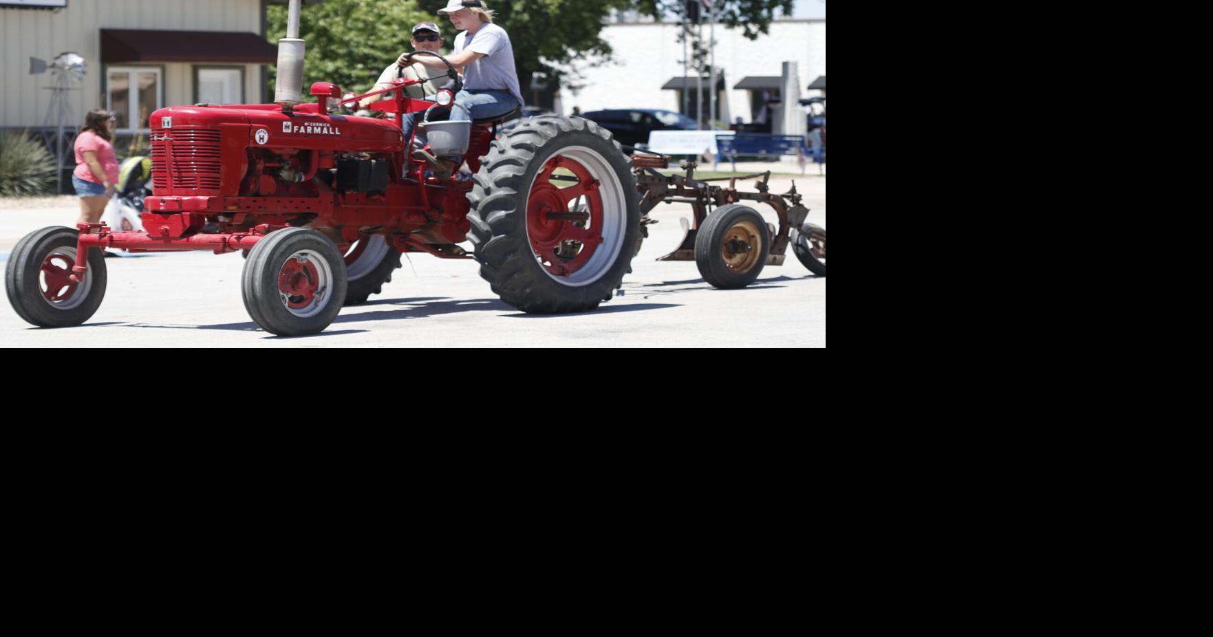 2023 Tractor Relay Across Nebraska starts in Gothenburg