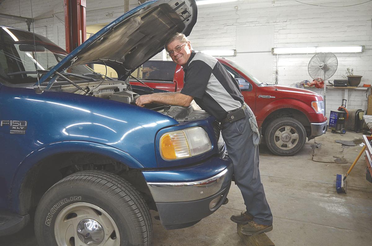Mechanic at Platte Valley Auto earns rank as Chrysler Master Certified