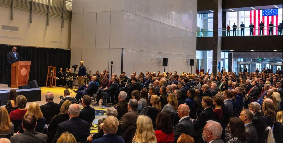 121022-owh-new-stratcomchange-pic-cm02