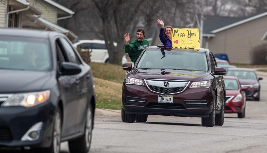 20200328_new_teacherwaive_pic_cm005