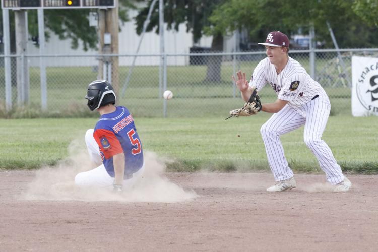 Hi-Line seniors win over Cambridge/Arapahoe