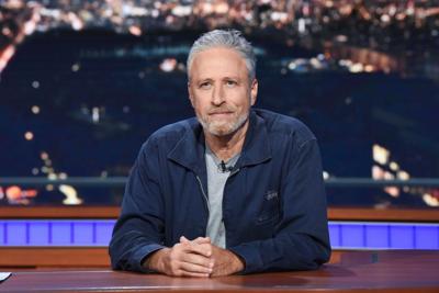 Jon Stewart joins Twitter and defends the Redditors
