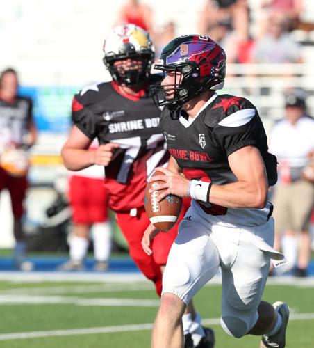 6-5-21 Shrine Bowl012 Payton looks to pass.jpg