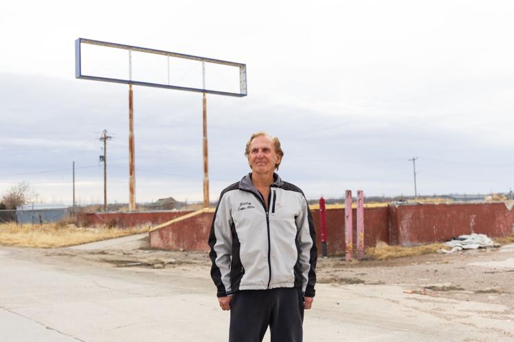 COPYRIGHT RESTRICTED FFP—Lexington