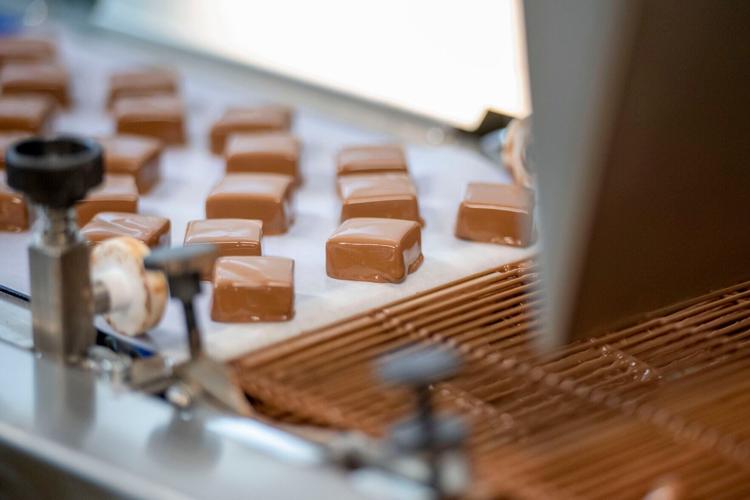 Lulubee Artisanal Chocolates, 5.15