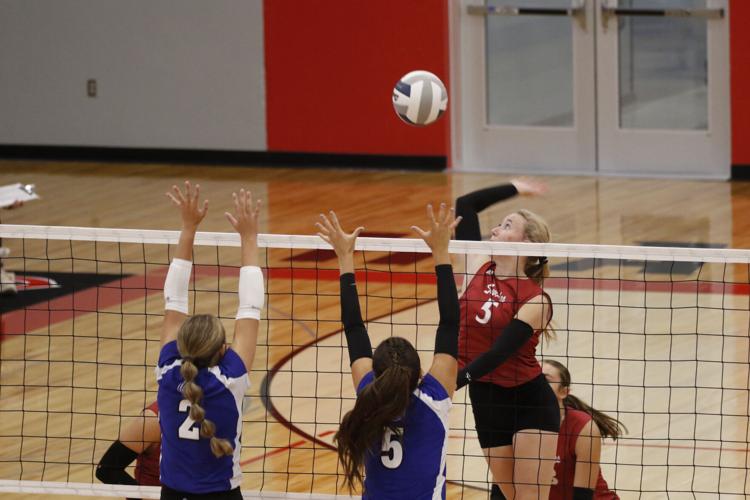 Gothenburg volleyball at Cozad invite