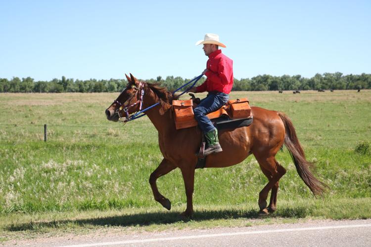 061023-lex-news-pony-express1.JPG