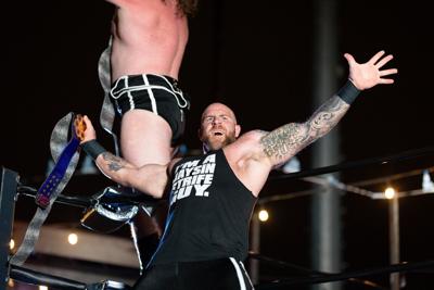 COPYRIGHT RESTRICTED/Wrestling story