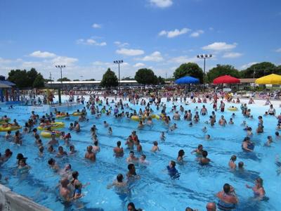 Online Season Passes Now Available for Island Oasis and Lincoln Pool