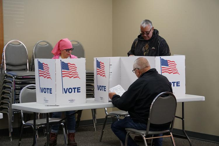 110924-lex-new-grand-generation-center-voting-p3.JPG