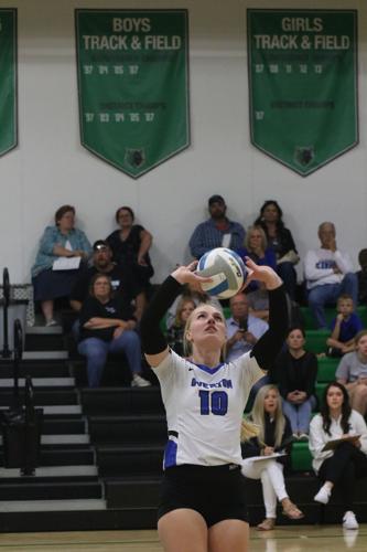 101023-lex-sports-eagles-vb20231005_0001.JPG