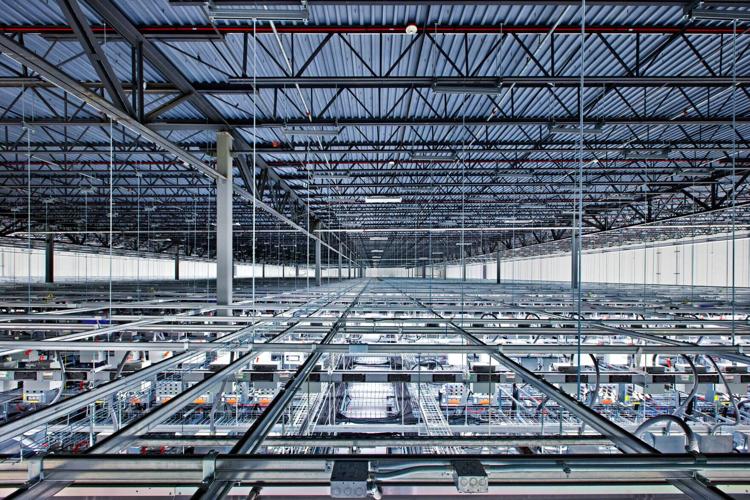 COPYRIGHT RESTRICTED Data Center Water