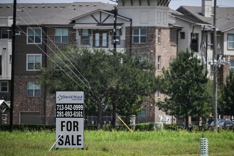 US-NEWS-BIRTHRATE-HOUSING-OUTLOOK-FILEPIC-GET