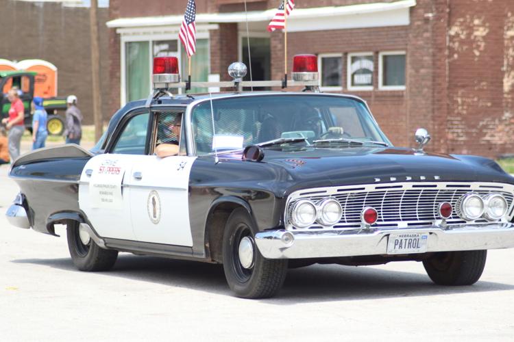 070123-lex-news-bertrand-parade62.JPG