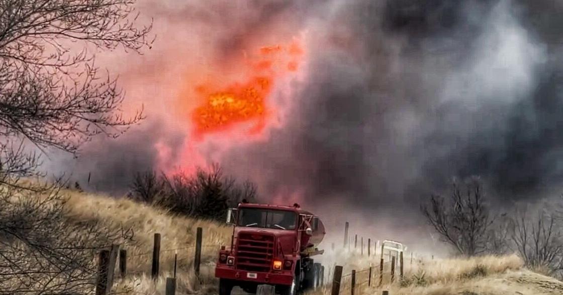 Prescribed burn tactics reversed to fight Cottonwood wildfire Apr 23, 2026 3 hrs ago
