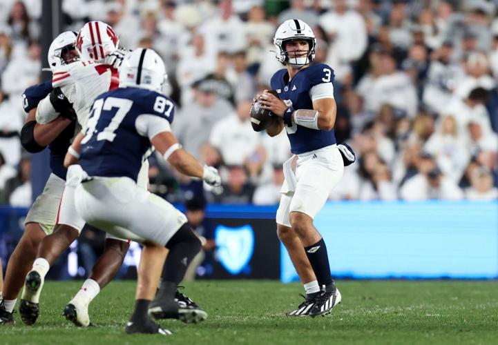 NCAA Football: Wisconsin at Penn State