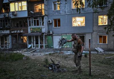 UKRAINE-CRISIS/ATTACK-ZAPORIZHZHIA