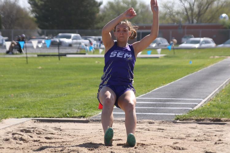 Taryn Arbuthnot long jump
