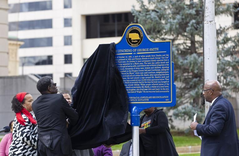 100822-owh-new-marker-em03