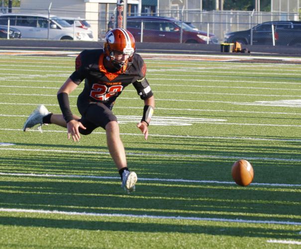 090324-lex-sports-fb-lex-p2