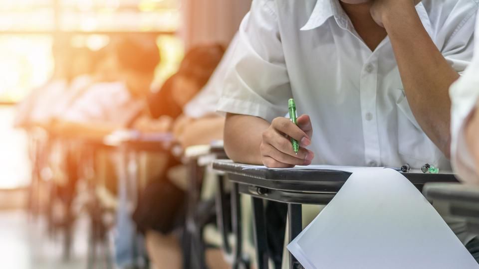 Satisfactory Academic Progress: How It Affects Federal Student Aid