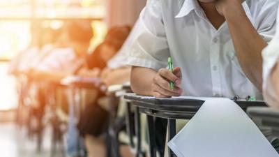 Satisfactory Academic Progress: How It Affects Federal Student Aid