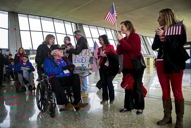 Korean War vets arrive in D.C.