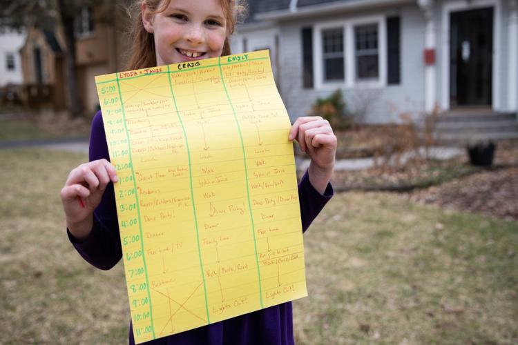 20200322_liv_familydistance_ar03