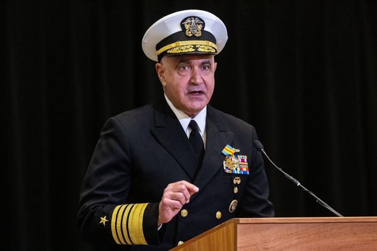 121022-owh-new-stratcomchange-pic-cm09b