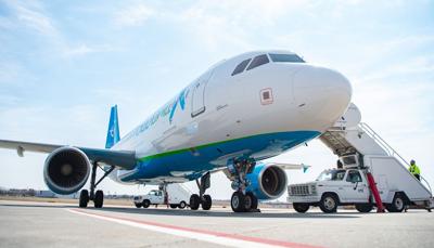 Lincoln airport new plane, 3.30