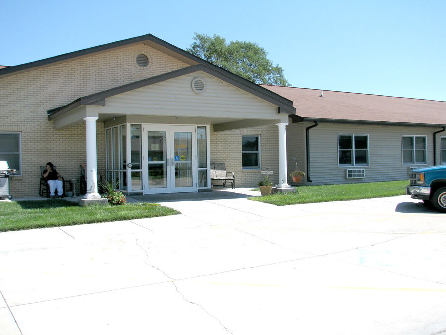 No plans to move residents from Cozad Care