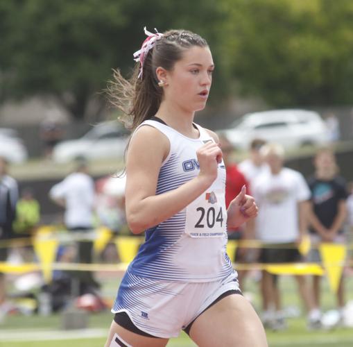 Kyla Elfgren 800-meter dash