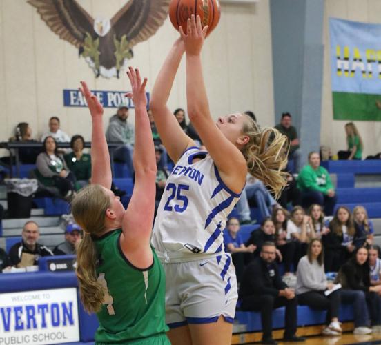 Overton defeats Loomis