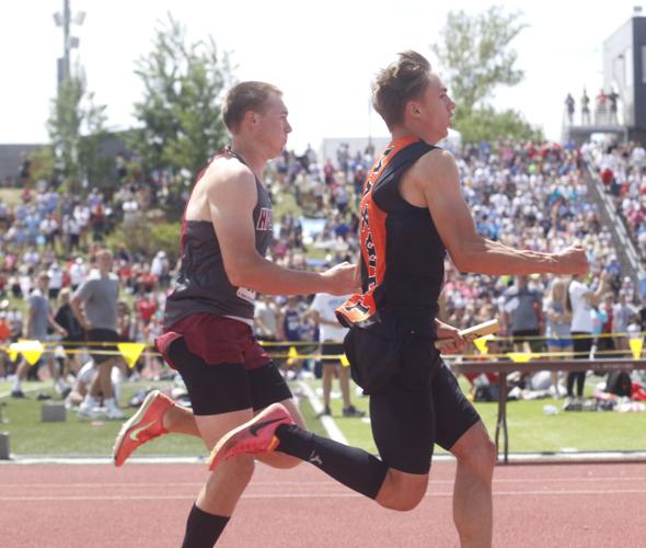 Hi-Line 4x100 relay team