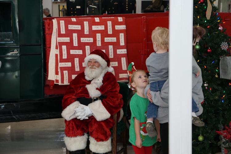 121024-lex-new-kettle-santa-p1.JPG