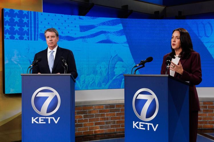 101126-cd2debate1-nf-15
