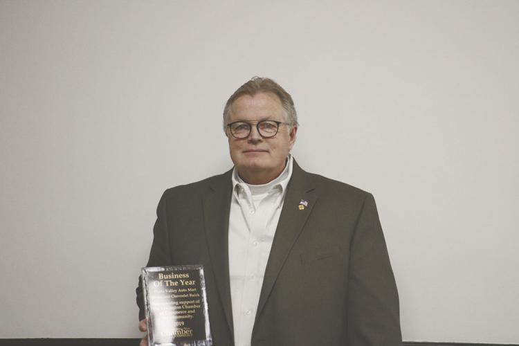 Lexington Area Chamber of Commerce banquet celebrates bond of both local business and agriculture