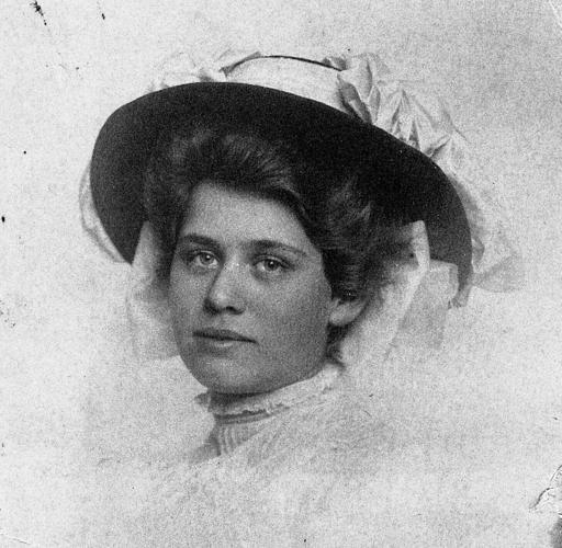 Dorothy Gardner King Ford 1912