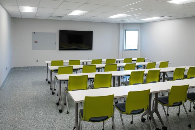 113021-owh-new-wildliferehab-pic-cm008