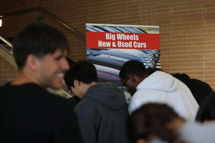 GISH Freshmen Simulate Real-World Finances at "Mad City Money"