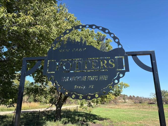 Potters sign