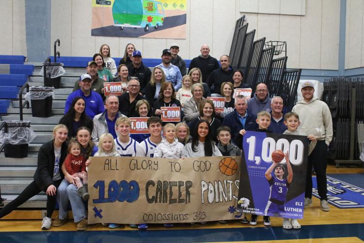 Overton boys hold on to defeat Coyotes