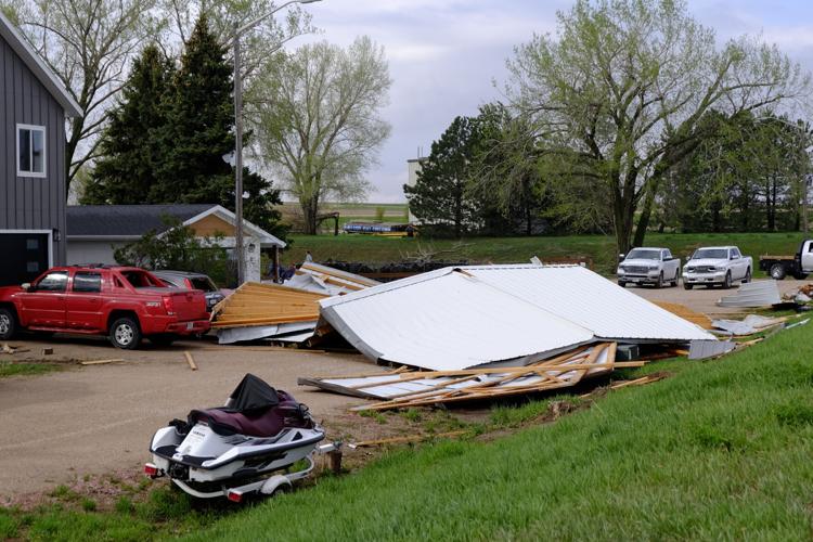 051023-lex-news-tornado06.JPG