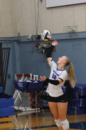 102624-lex-sports-vb-overton-p1