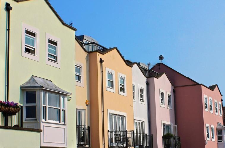 States by how many renters spend over half their income on rent