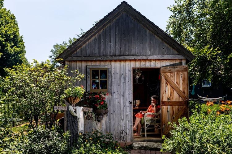 070923-owh-liv-marjgardenco-pic-cm01