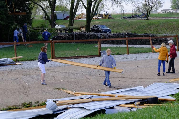 051023-lex-news-tornado08.JPG