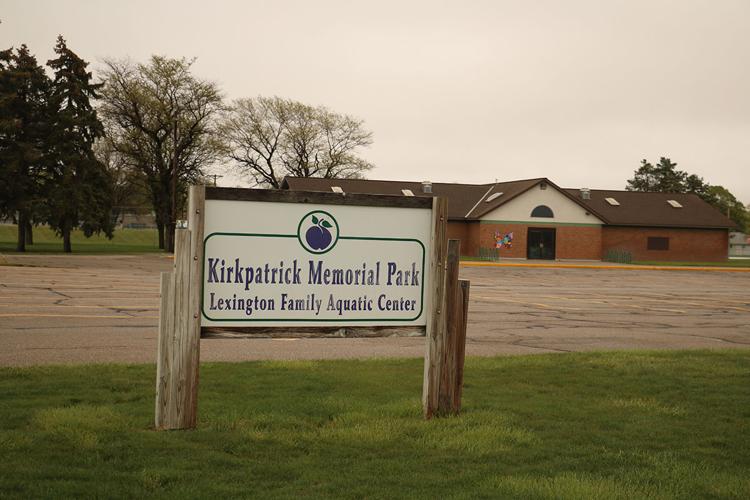 Lexington city council purchases property on 18th St., discusses aquatic center