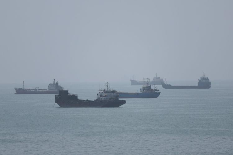 Vessels in the Strait of Hormuz are visible near the beach of Bandar Abbas (copy)