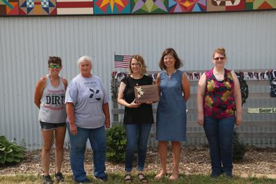 Barn Quilts of Dawson County receives Rising Star Award from NEBRASKAland Foundation
